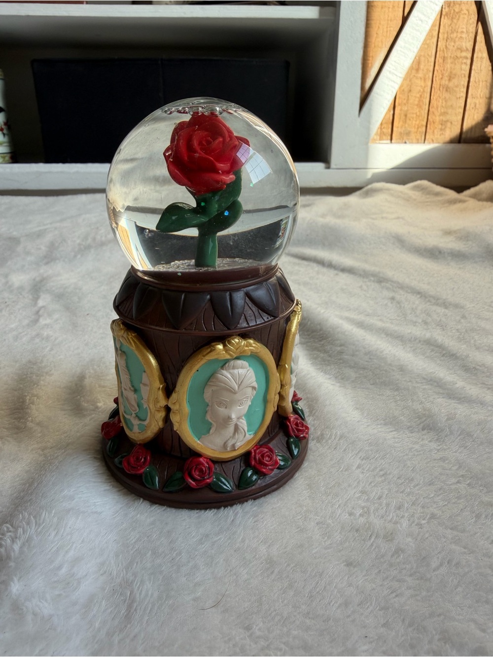 Beauty and the Beast musical Rose Snow Globe exclusive limited Disney World